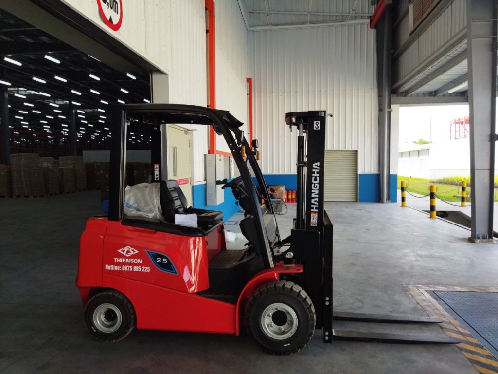 Ngoại thất xe nâng điện 2,5 tấn bản AE Ngoại thất xe nâng điện 2,5 tấn bản AE