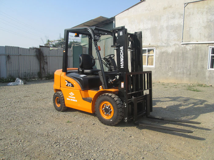Xe nâng 2,5 tấn dòng X mang đến nhiều lợi ích Xe nâng 2,5 tấn dòng X mang đến nhiều lợi ích