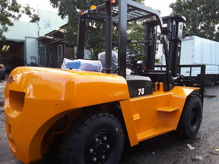 xe nâng 7 tấn xe nâng 7 tấn