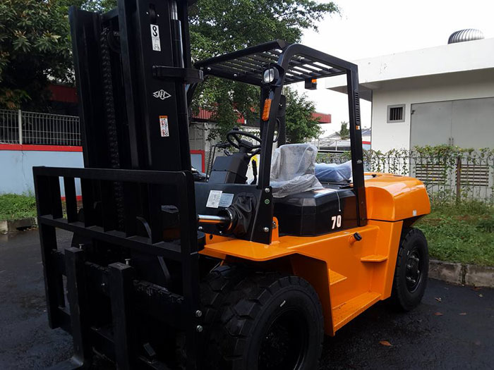 Khung nâng của xe nâng dầu 7 tấn Khung nâng của xe nâng dầu 7 tấn