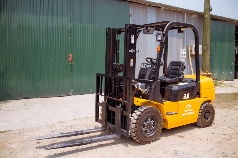 Xe nâng chất lượng, giá thành rẻ