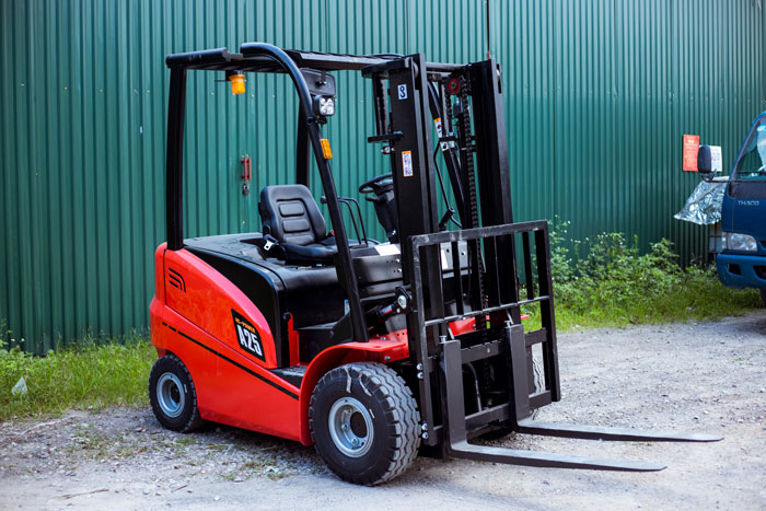 Xe nâng chạy điện thế hệ mới Xe nâng chạy điện thế hệ mới