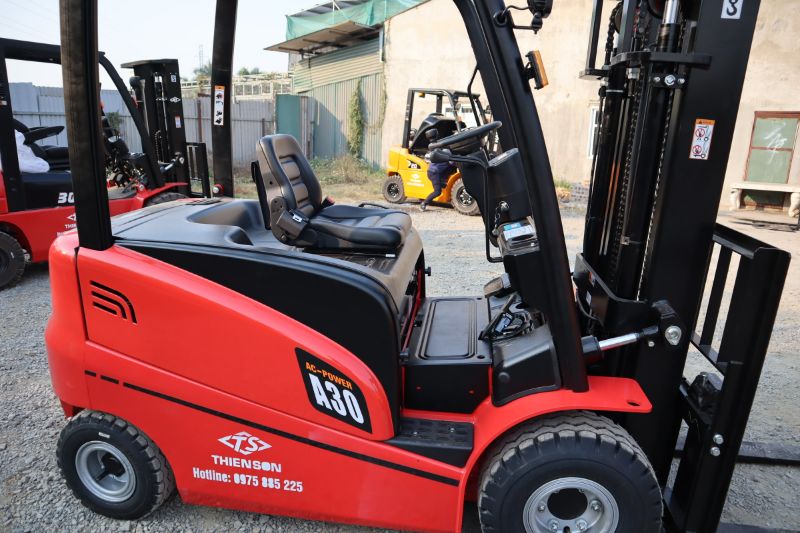 Xe nâng điện 3 tấn Xe nâng điện 3 tấn