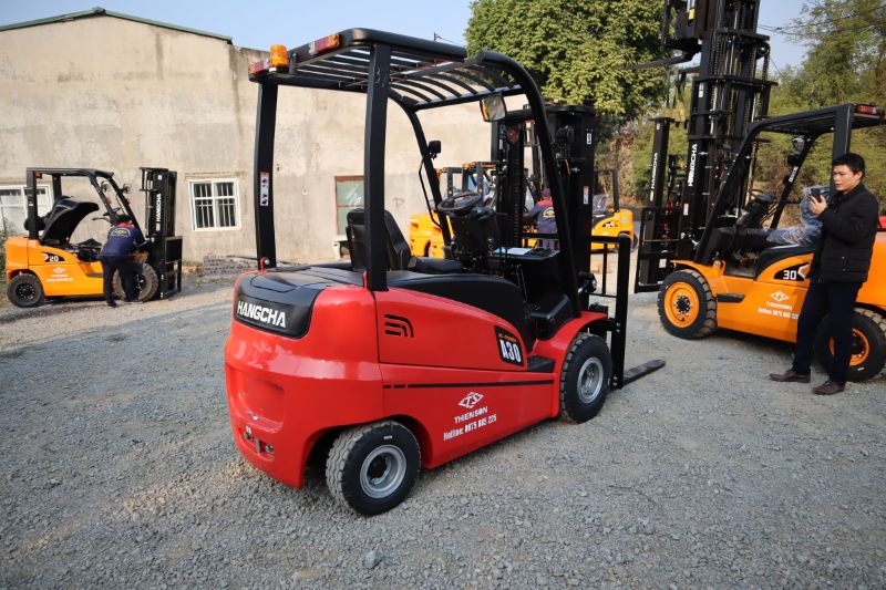 xe nâng điện 3 tấn trên thị trường xe nâng điện 3 tấn trên thị trường