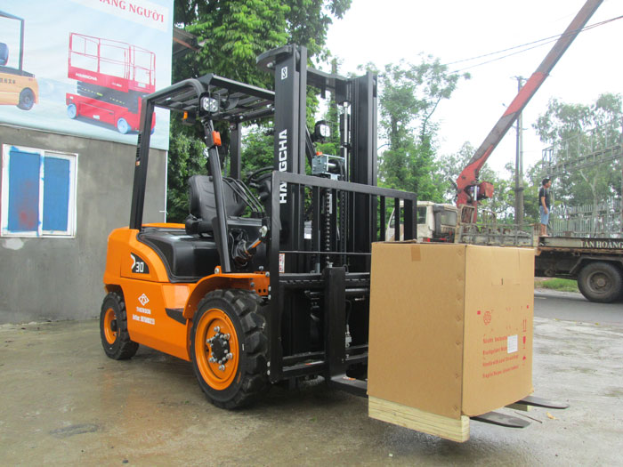 Xe nâng dầu X-series 3 tấn sử dụng cơ cấu lái thủy lực Xe nâng dầu X-series 3 tấn sử dụng cơ cấu lái thủy lực
