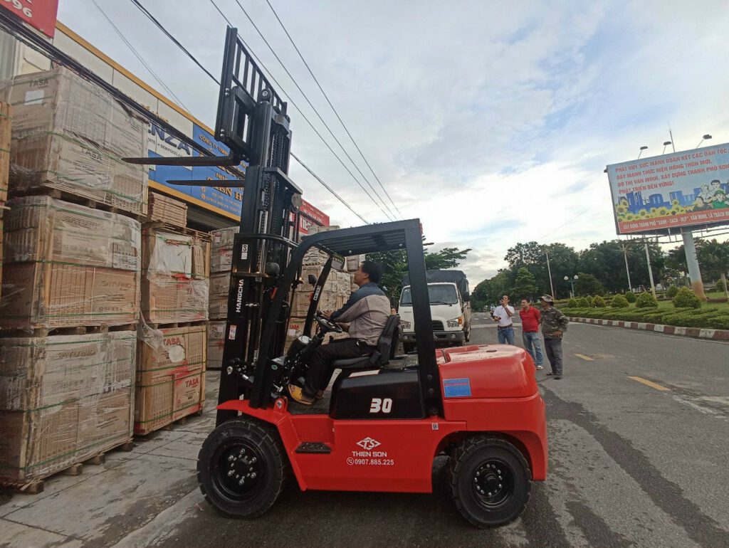 Cung cấp xe nâng HangCha tại Cần Thơ