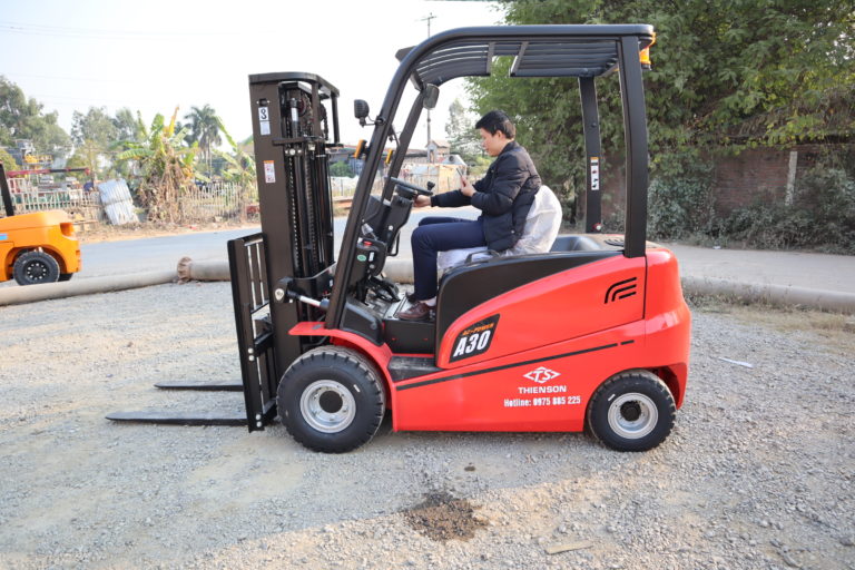 Không cố chạy khi hết nhiên liệu